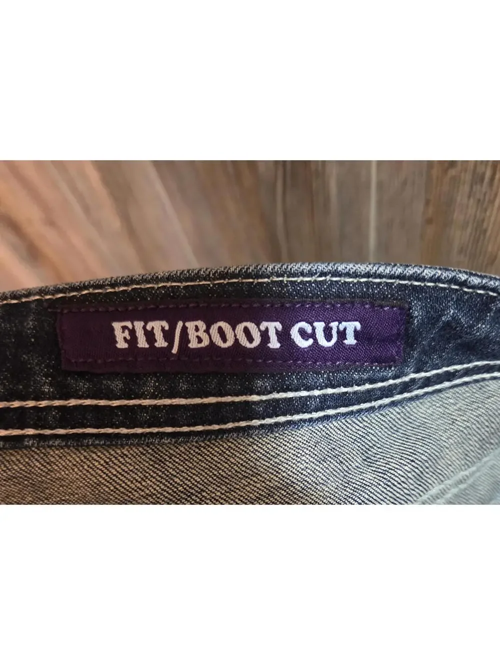 Vigoss Collection Denim Blue Jeans Women Size 11 (33x32) Fit Boot Cut Studded - Picture 6 of 6